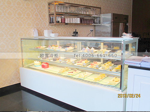F024東莞大嶺山英倫太妃藝術蛋糕店冷藏展示柜